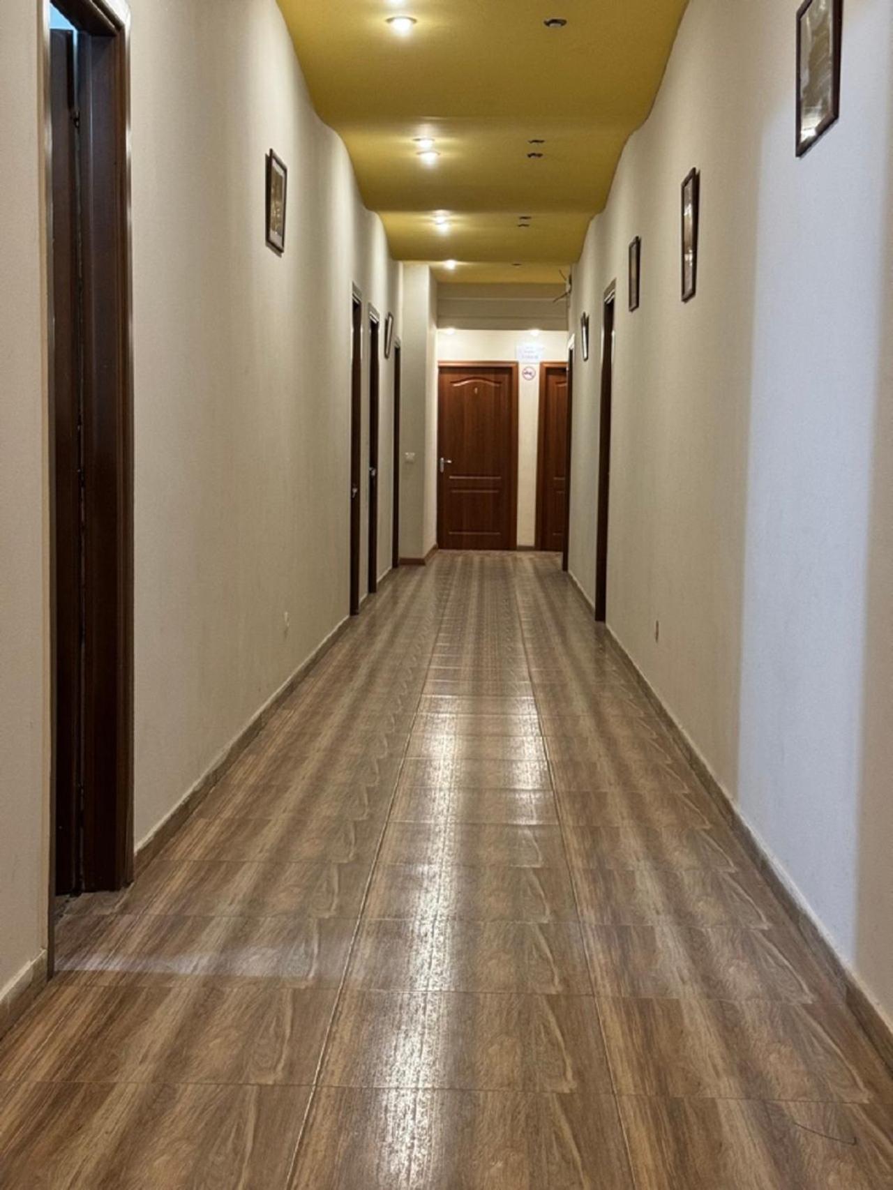 יירבאן New Bella Hotel מראה חיצוני תמונה