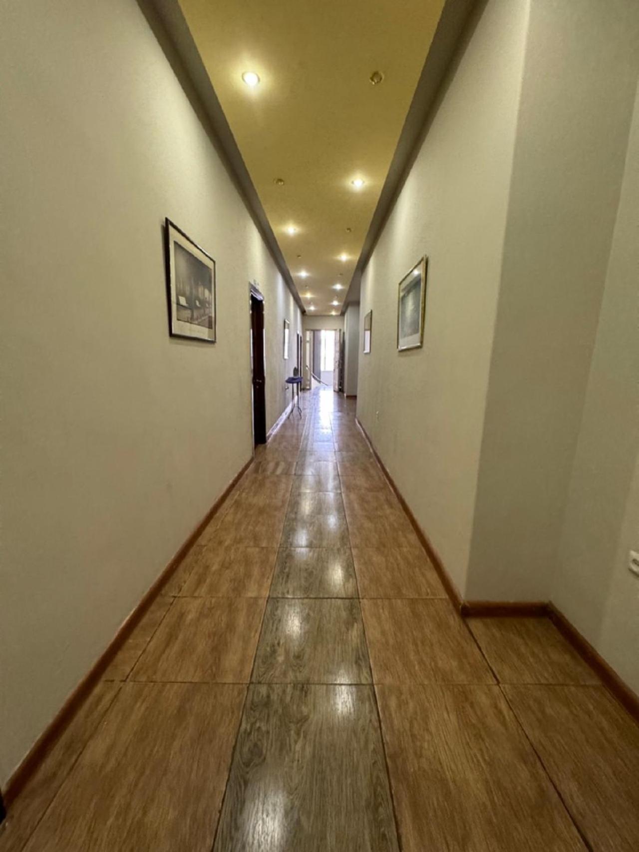 יירבאן New Bella Hotel מראה חיצוני תמונה