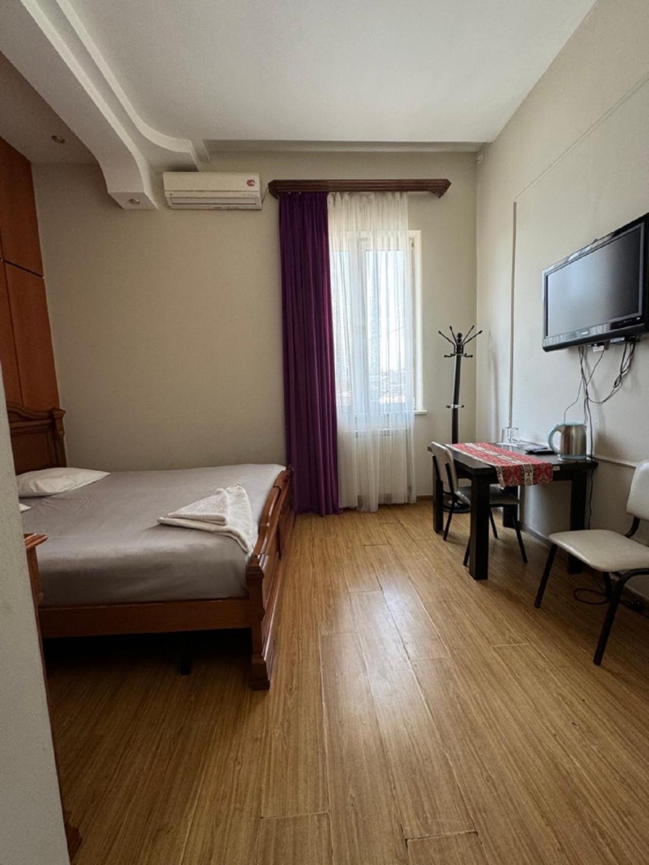 יירבאן New Bella Hotel מראה חיצוני תמונה