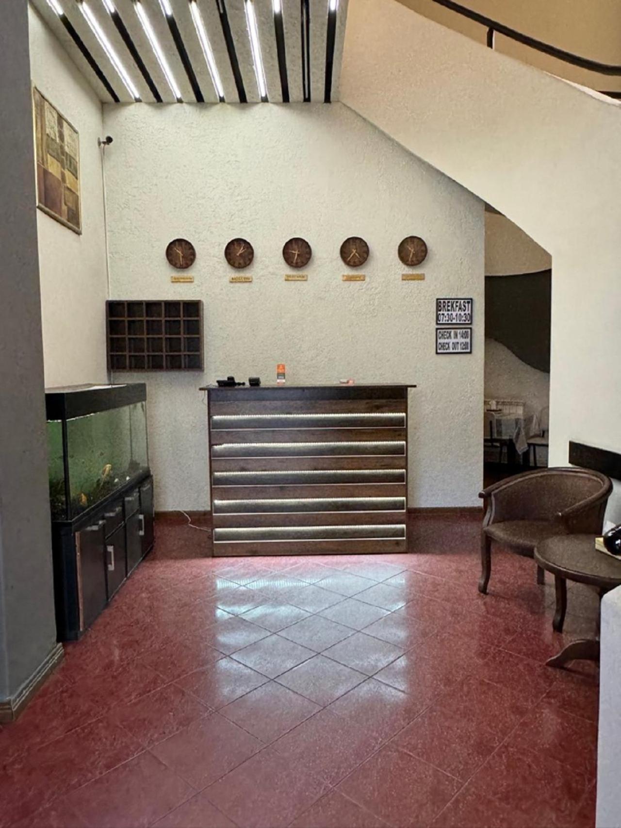 יירבאן New Bella Hotel מראה חיצוני תמונה